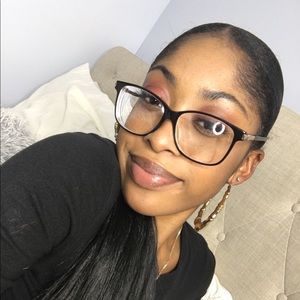 Meet your Posher, Breanna